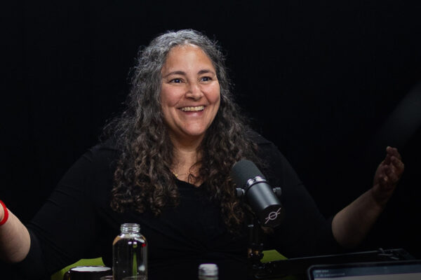 DR. LAURIE SANTOS_Ep919____Carausel_910x607-2