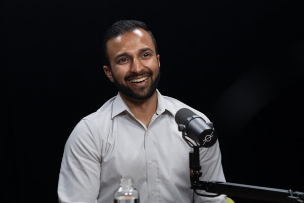 DR. MATTHEW NAGRA_Ep915____Carausel_910x607_9