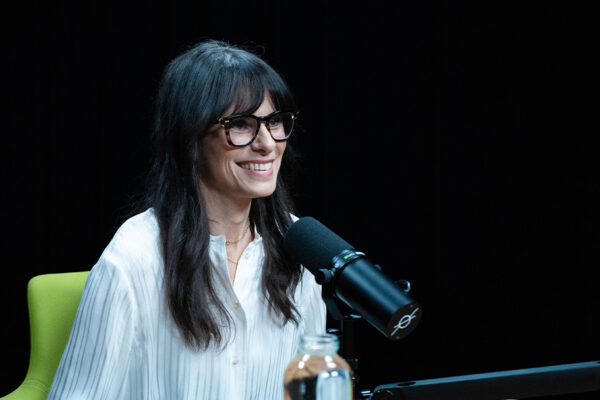 JILLIAN TURECKI_Ep951____Carausel_910x607-6