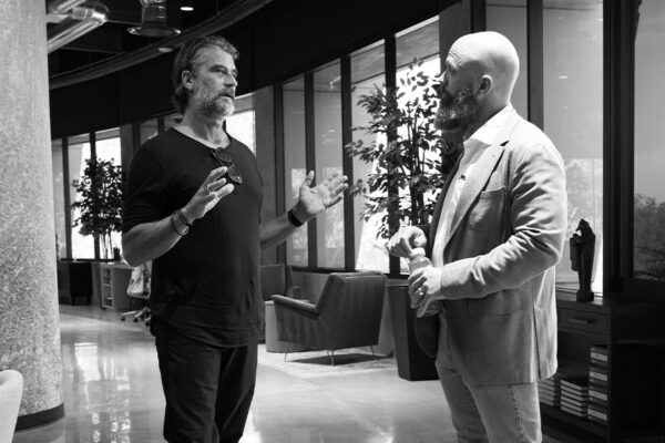 JOHN W. PRICE_Ep939____Carousel_910x607-3