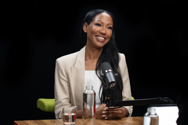 JUDITH JOSEPH_Ep909____Carousel_910x607-9