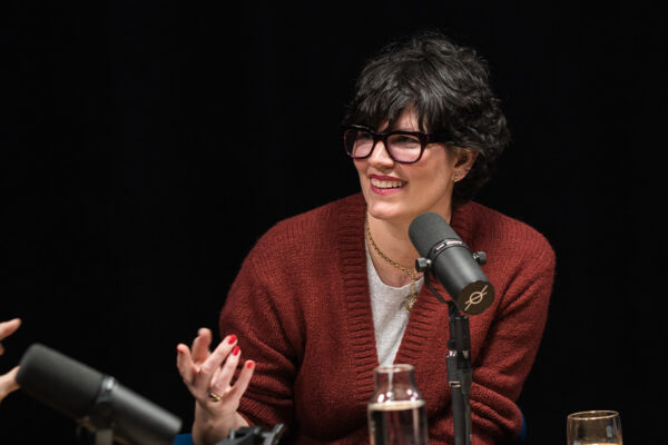 PHIL STUTZ X ELISE LOEHNEN_Ep899____Carausel_910x607_3