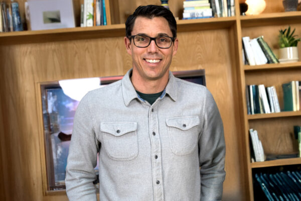 RJ SCARINGE_Ep890____Carousel_910x607-2