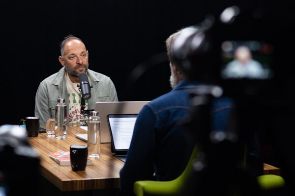 RollOn_Ep899____Carousel_910x607-18