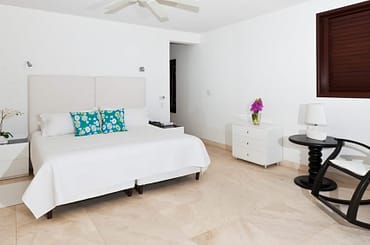 Ultra-luxury beachfront home for sale, Little Harbour, Anguilla - bedroom